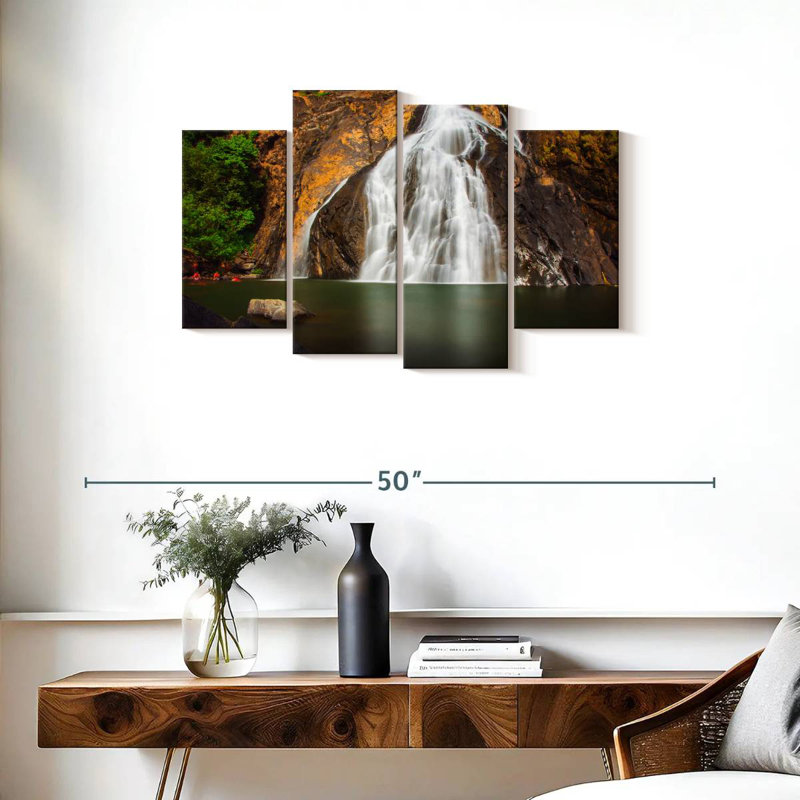 Kudick, chutes de Dudhsagar en Inde, H 22 po x l 36 po