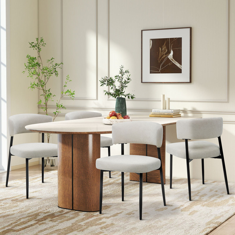 Chaise rembourrée à dossier courbé, Beige