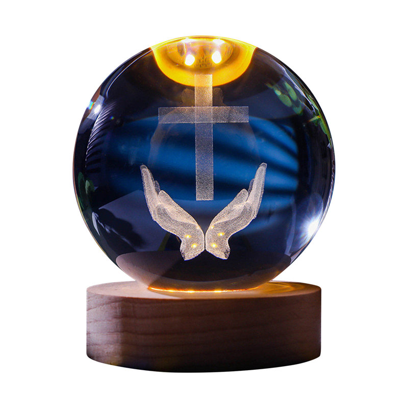 Figurine de veilleuse gravée en cristal, D
