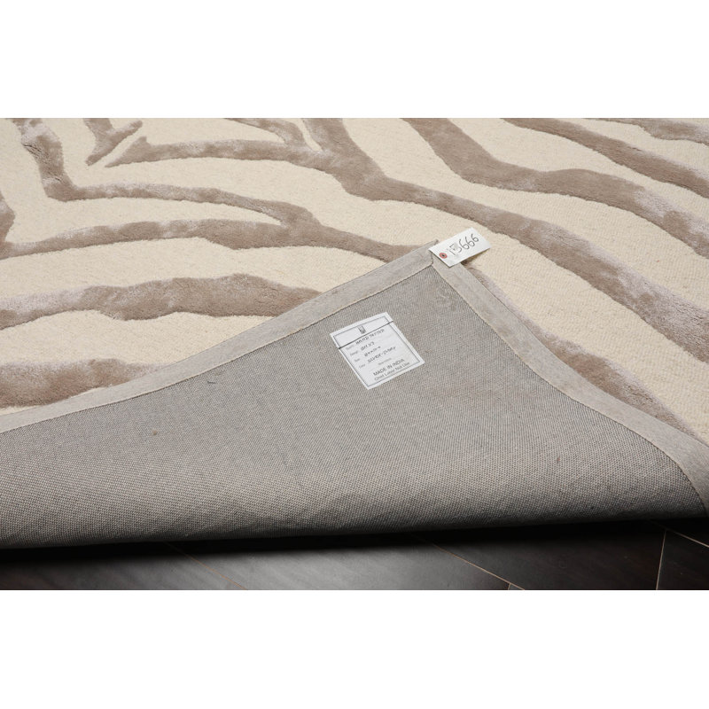 Tapis beige en laine / soie touffeté à la main à imprimé animal Prabhas, Rectangle de 10 pi x 14 pi