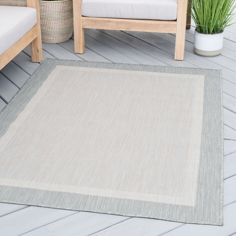 Deerwood Indoor / Outdoor Rug, Round 7'10"