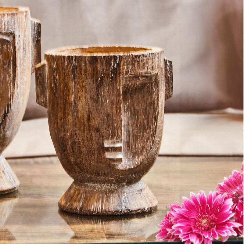 Dedria Statue Planter, Brown, 28cm H x 22.5cm W x 19.5cm D