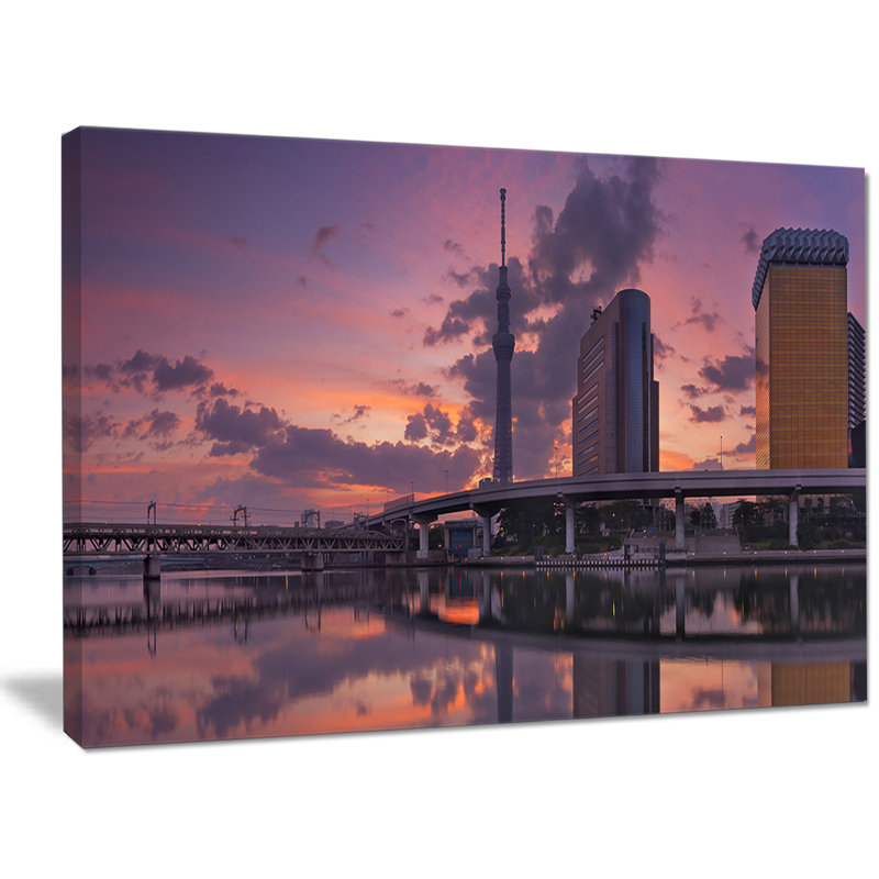 «Tokyo Sky Tree and Sumida River», reproduction de photo sur toile tendue, H 30 po x l 40 po x P 1 po