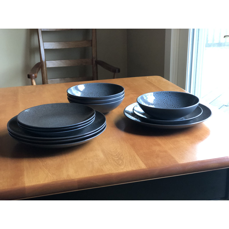 Red Vanilla Organic Art 8.75" Salad Plate, Gray