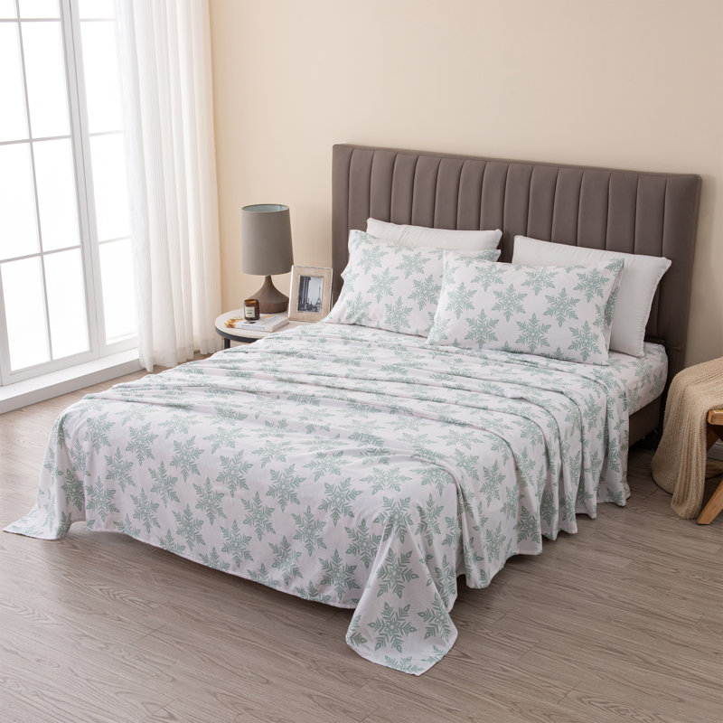 Queen White Snowflake Cotton Flannel Sheet Set
