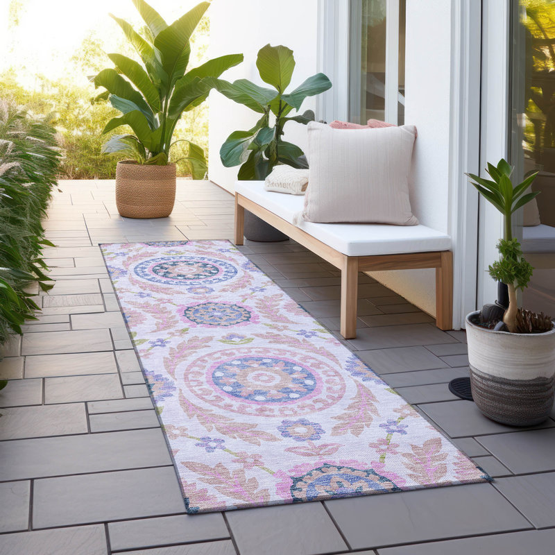 Mahaney Floral Indoor Rug, Runner 2'3" x 7'6"