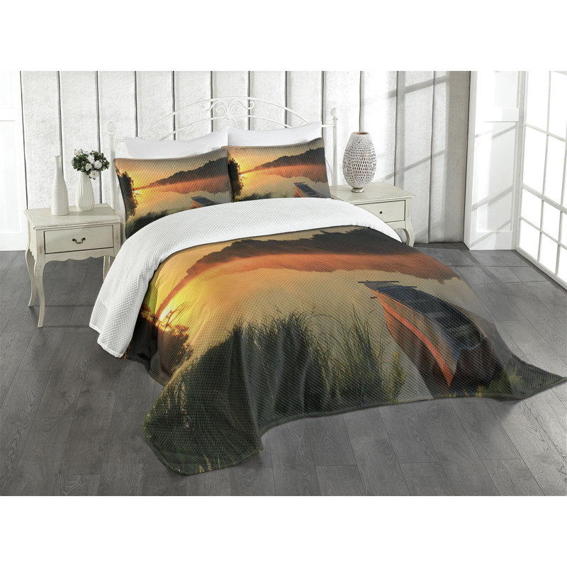 White Quilted King Bedspread Set with Pillow Shams
