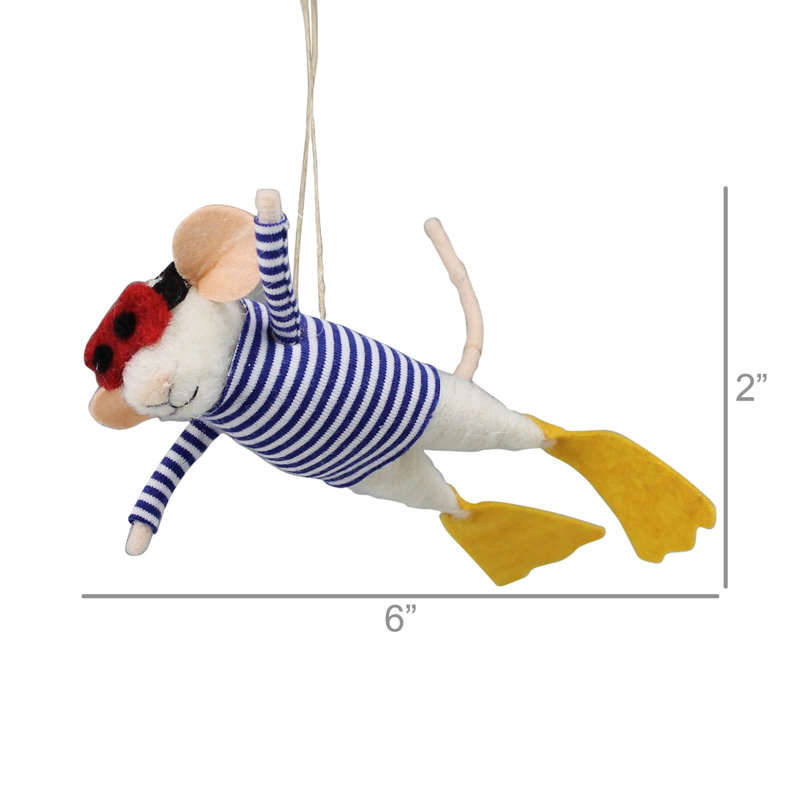 Ornement en forme de souris avec tuba