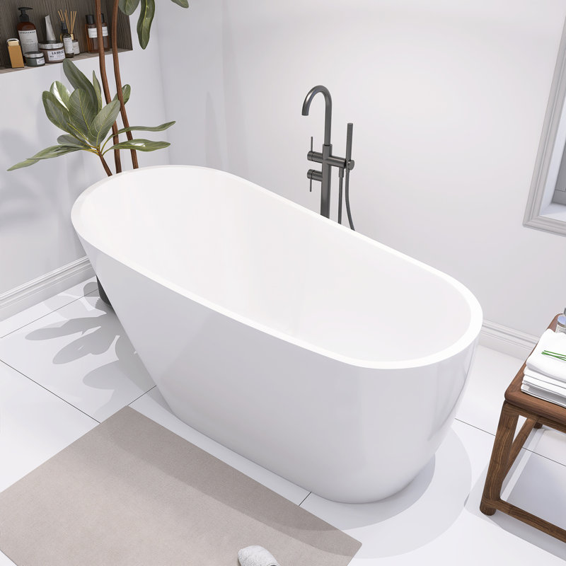 Baignoire de trempage autoportante en acrylique 55 po avec drain chromé et trop-plein à fente classique