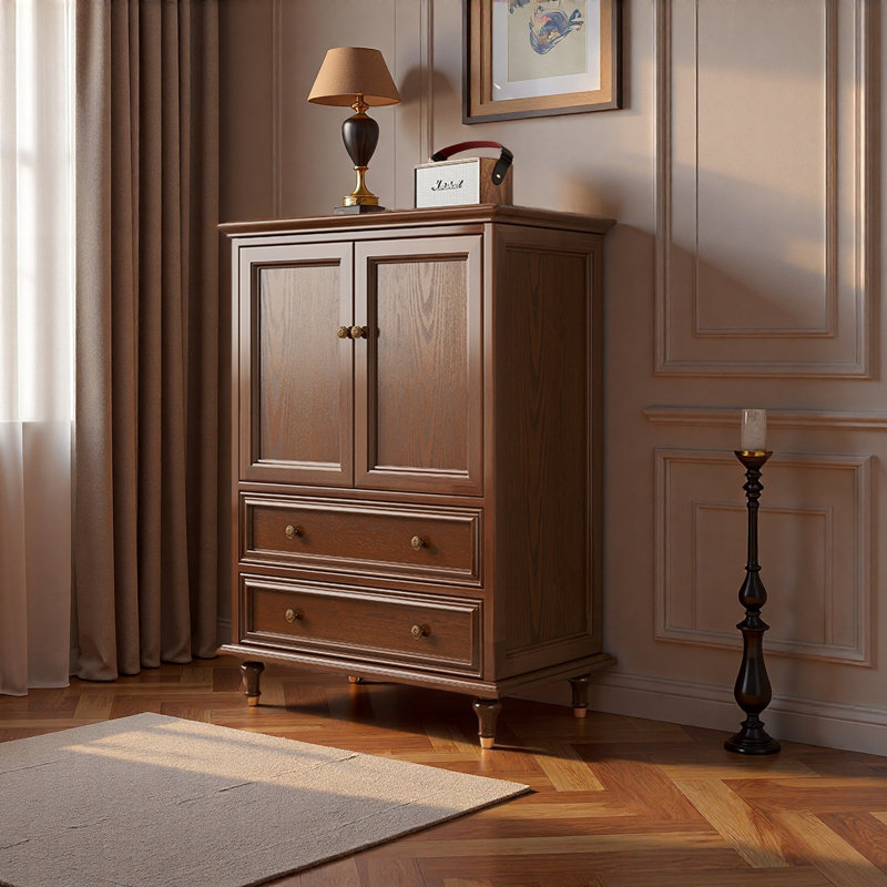 Grande armoire de rangement dans le salon, Brun