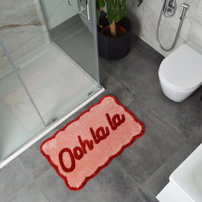 Scallop Ooh La La Slogan Bath Mat, Red