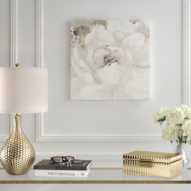 «Light Grey Flowers I» par Lanie Loreth, reproduction sur toile, H 18 po x l 18 po x P 1 po, Toile tendue