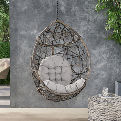 Chaise suspendue