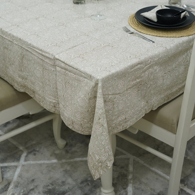 Red Barrel Studio® Classic Elegance: nappe en coton imprimée à la main pour toutes les occasions, 6 Kamal (6 places)