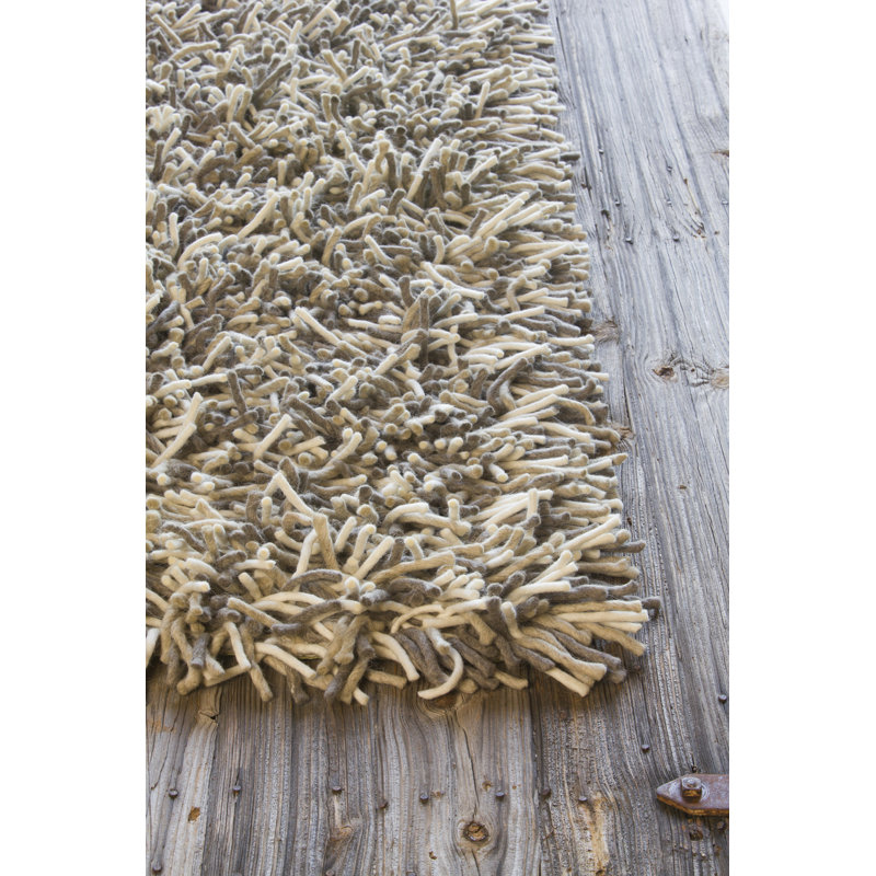 Big Jos White/Gray Area Rug, Rectangle 5' x 7'6"