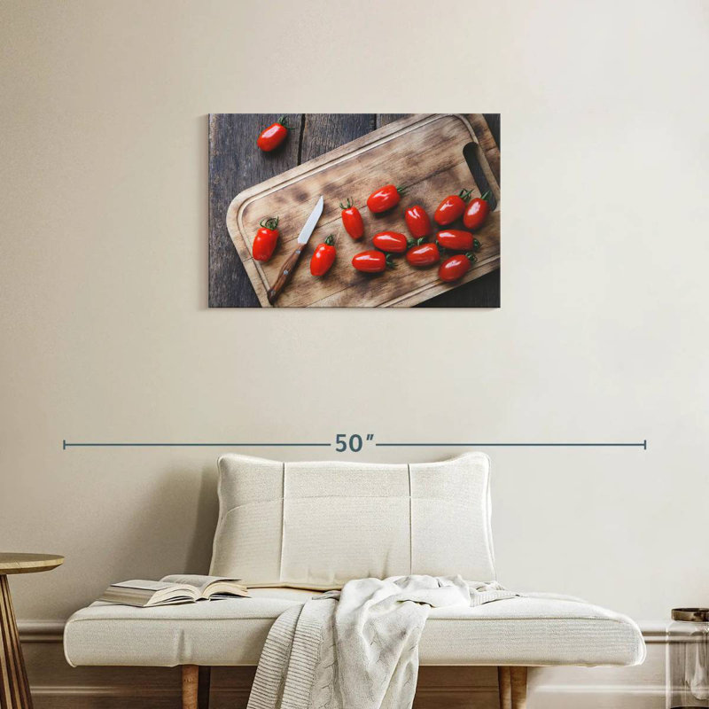 Yarlin Plum Tomatoes, 20" H x 30" W
