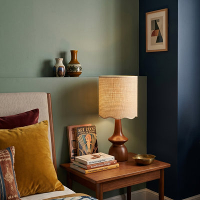 Lampe de table de style champêtre moderne en bois avec abat-jour en rotin naturel tissé Utiliser une ampoule E26 pour la chambre à coucher, le salon, le bureau (ampoule non incluse)