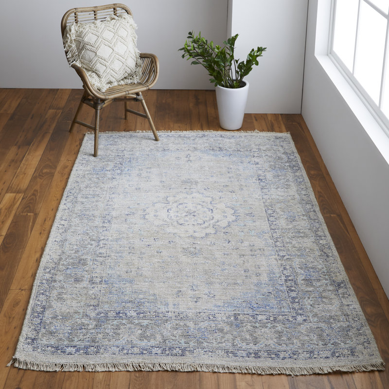 Laurius Oriental Indoor Rug, Rectangle 2' x 3'