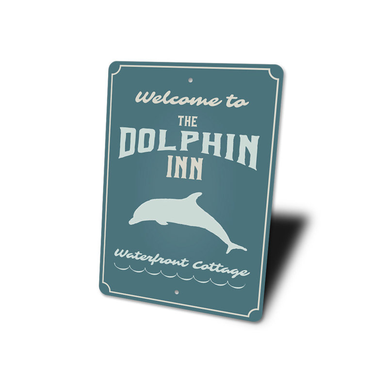 Plaque en aluminium Dolphin Inn, H 18 po x l 12 po x P 0,06 po