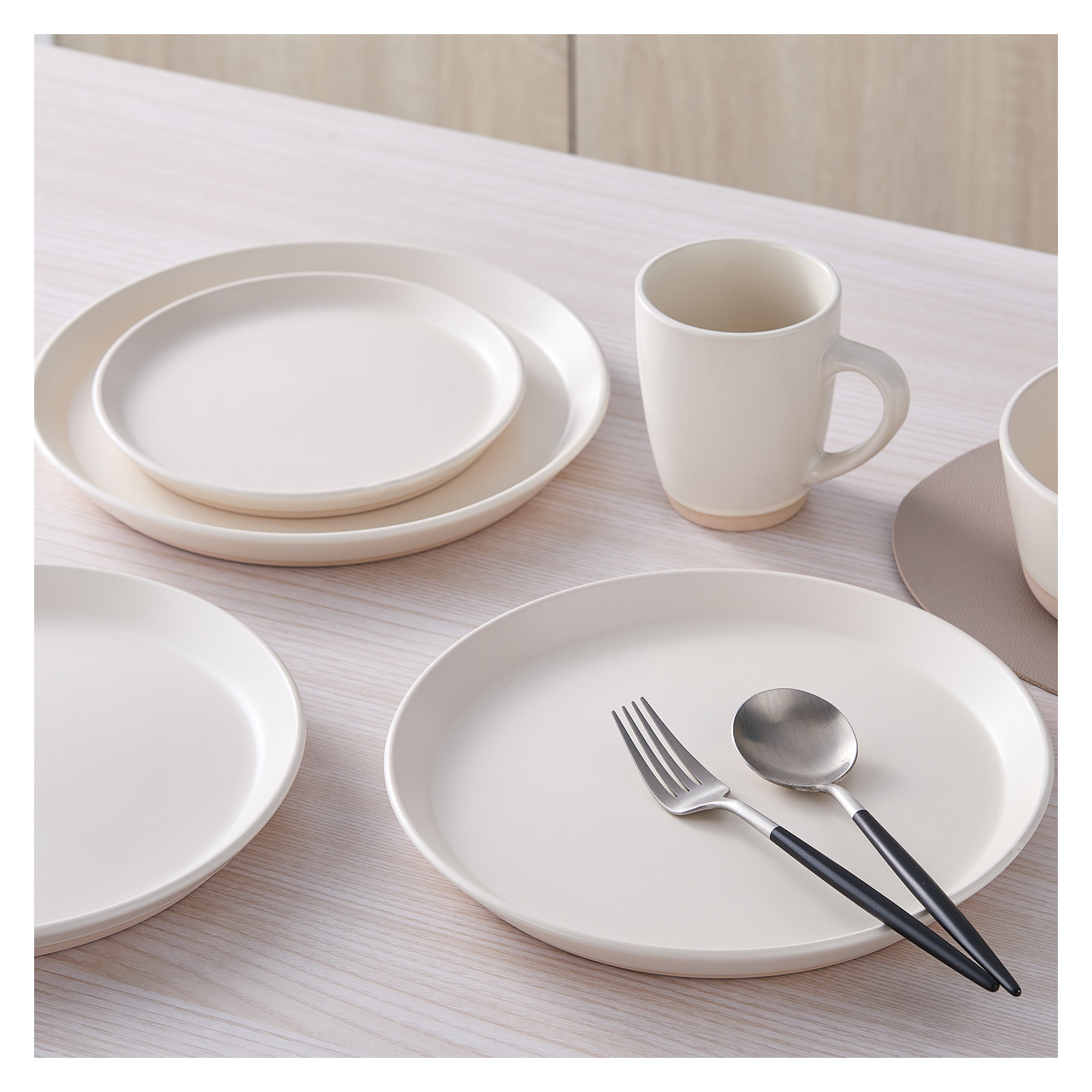 Stone Lain Jules 16-Piece Dinnerware Set Stoneware, White