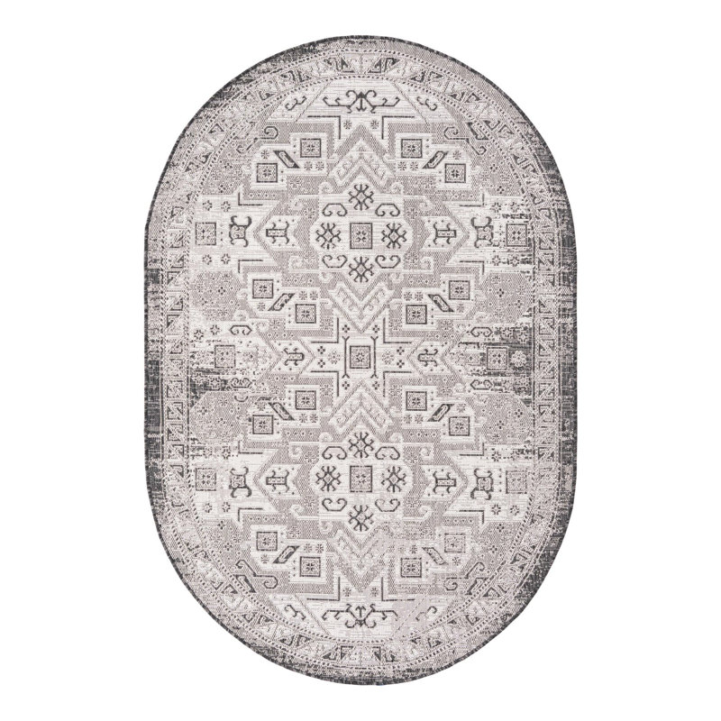 Alucard Indoor / Outdoor Rug, Oval 5'3" x 7'10"
