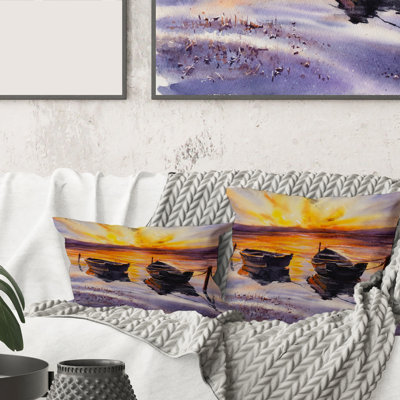 Coussin décoratif rectangulaire, coucher de soleil et deux petits bateaux stationnant sur le rivage - Lake House