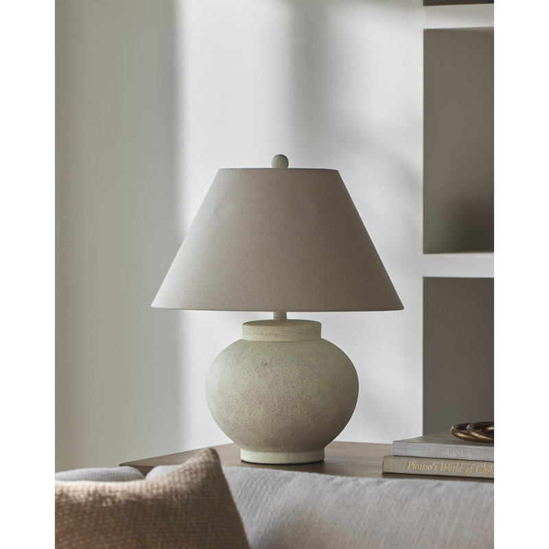 Akhsa Table Lamp, Cream