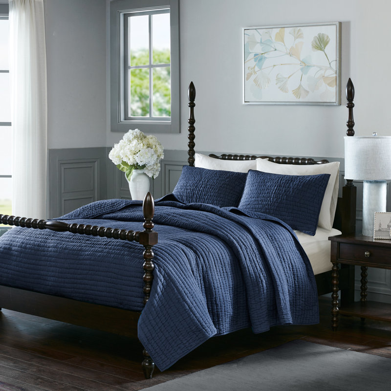Madison Park Signature Serene 3 Piece Hand Quilted Cotton Quilt Set, Full/Queen Coverlet + 2 Standard Shams, Blue