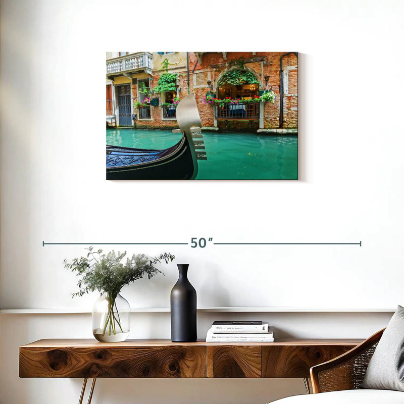 Ravi Venice Canal Cafe, H 20 po x l 30 po