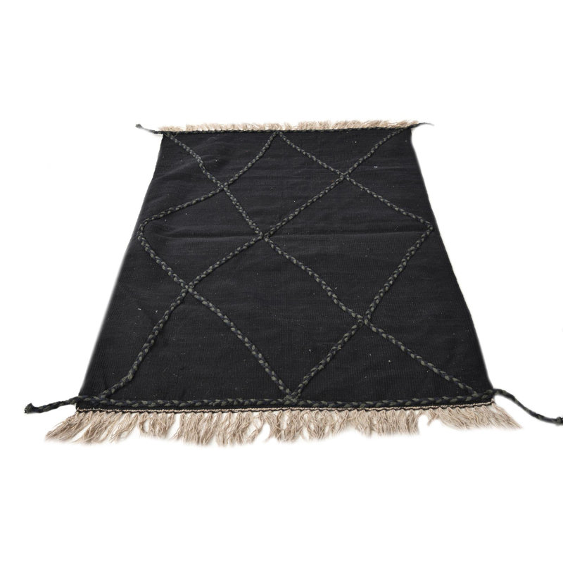 Tapis noir Orta
