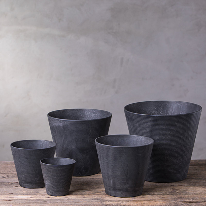 Carreras Planter, 6" H x 6.25" W x 6.25" D, Black