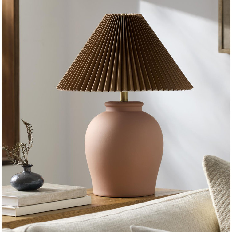 Lampe de table en céramique 22 po Chemise