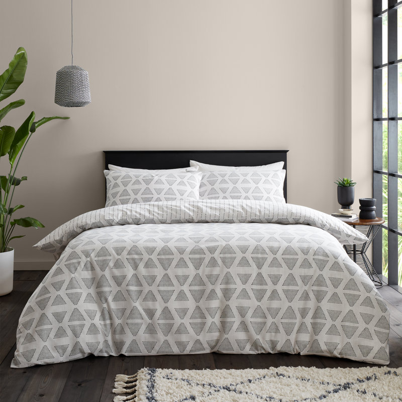 Tufted Print Geo Reversible Duvet Cover Set, Double - 2 Standard Pillowcases