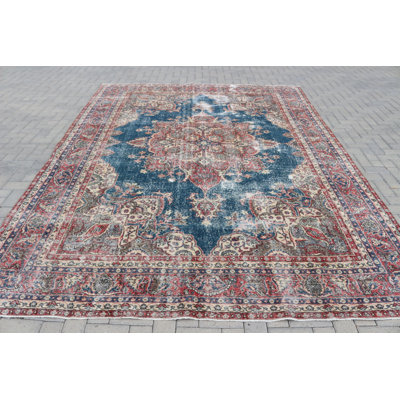 Tapis turc rouge surdimensionné pour la décoration intérieure - une pièce décorative authentique faite à la main, idéale pour le salon ou la chambre à coucher