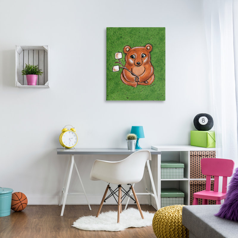 «Bear with S'mores», art mural par Michelle Gilsey, Toile tendue, H 30 po x l 24 po x P 1,5 po
