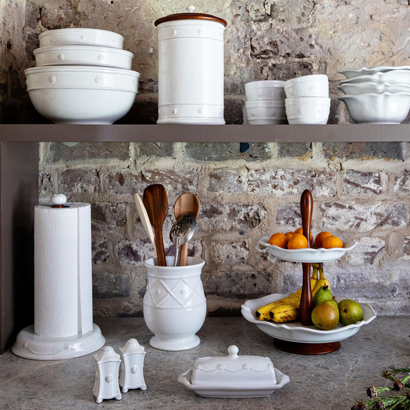 Berry & Thread Salt and Pepper Set - Whitewash