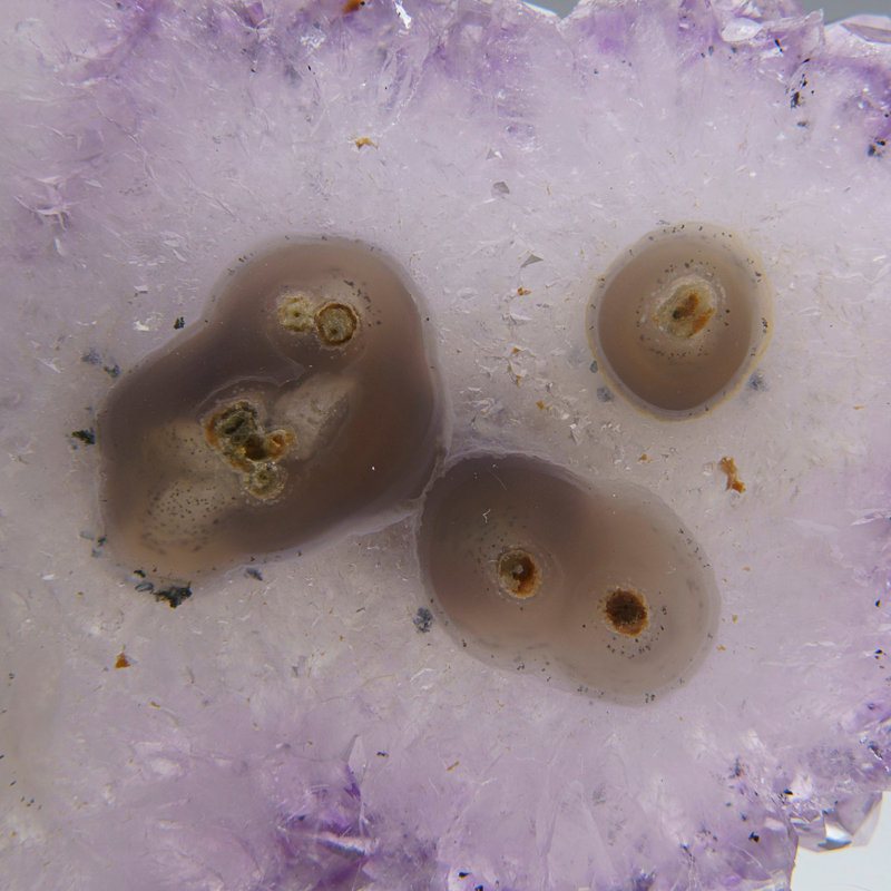 Améthyste, tranche de stalactite d'Urssia (259,8 grammes)