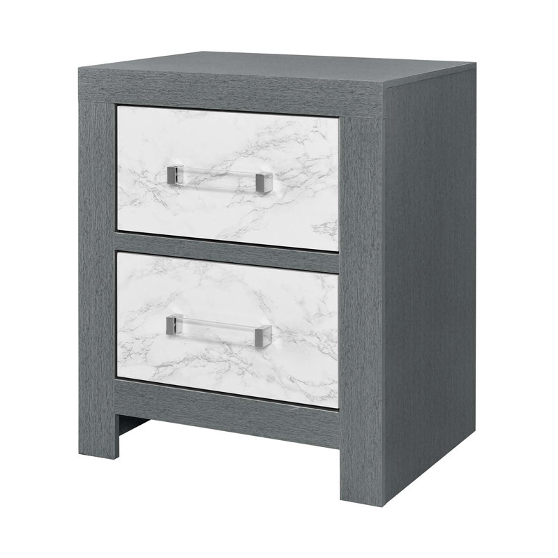 Armoire rustique en bois avec sculptures complexes et compartiments cachés