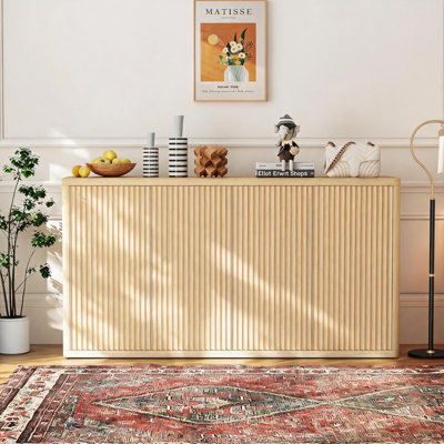 Buffet cannelé avec tablettes réglables, rangement moderne pour la salle à manger, le salon, le couloir de la cuisine