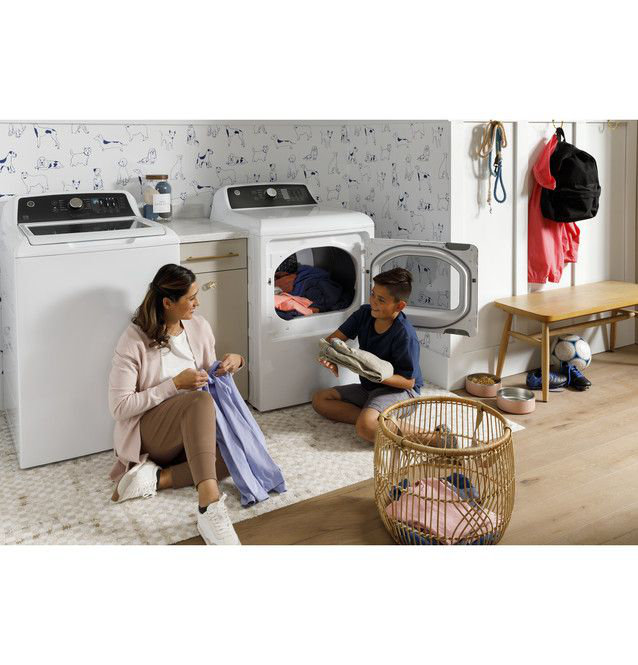 GE Appliances 7.4 Cu. Ft. Natural Gas Dryer Sensor Dry Reversible Door in White