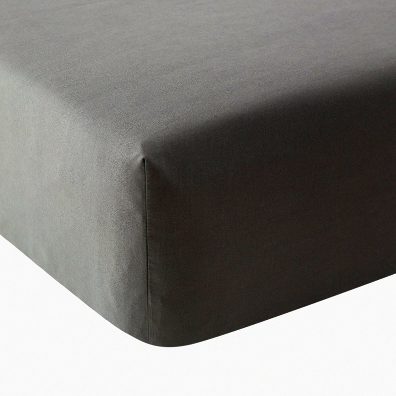 UltraSoft Deep Pocket Fitted Sheet - 1800 Brushed Microfiber - Wrinkle & Fade Resistant - Easy Care - Grey - Queen Size - LuxeComfort