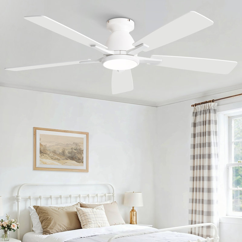 Ventilateur de plafond encastré blanc à 5 pales de 52 po avec lumières DEL Cissline, contrôlé par télécommande ou application