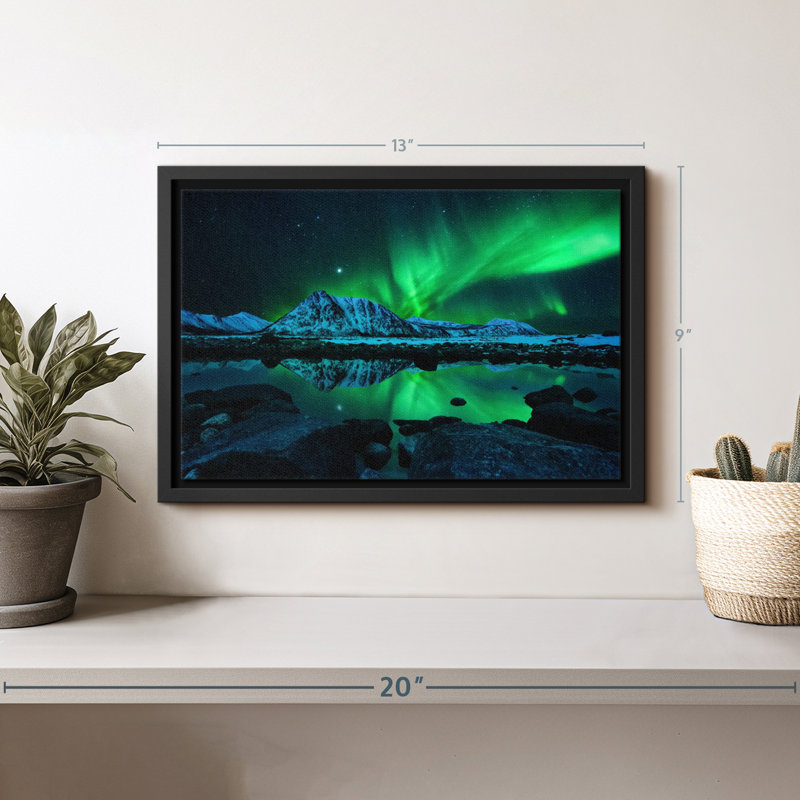 Impression sur toile Northern Lights Over Snowscape, H 13 po x l 9 po