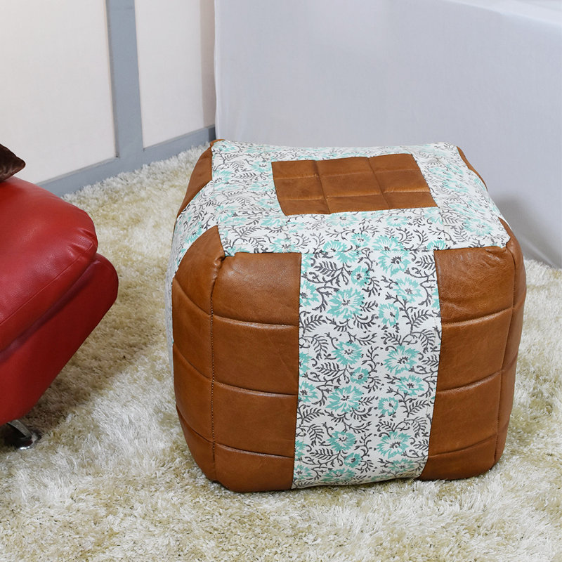 POUF EN CUIR CARRÉ VERT ET ÉCRÉABLE À LA MAIN EN CUIR BRUN DE HABILLES - 18 po x 18 po x 18 po, de forme carrée, de couleur brun-vert, design contemporain, cuir de toile, rembourré de coton recyclé, repose-pieds pour salon, salle d'étude, patio Et bureau