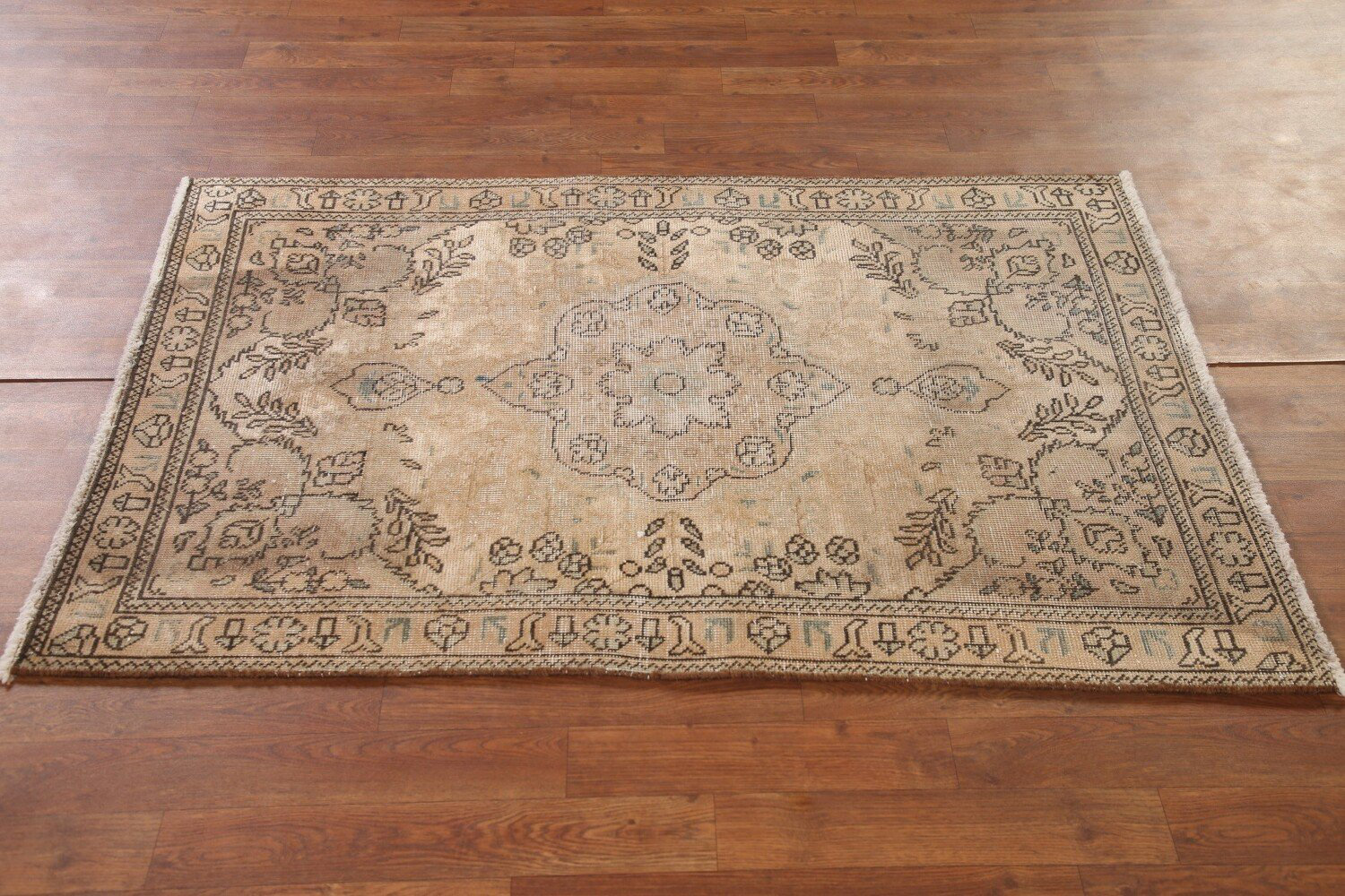 Bloomsbury Market Distressed Traditional Rug 3x5 | Wayfair