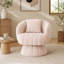 Fauteuil demi-tonneau rembourré rembourré avec coussin-686820944