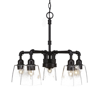 Lustre rétro à 5 lumières Dinia présenté en finition granite foncé avec verre carré transparent de 4,5 po