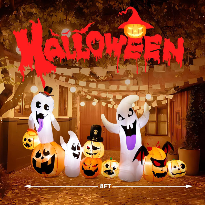 Décoration d'Halloween fantômes avec citrouilles