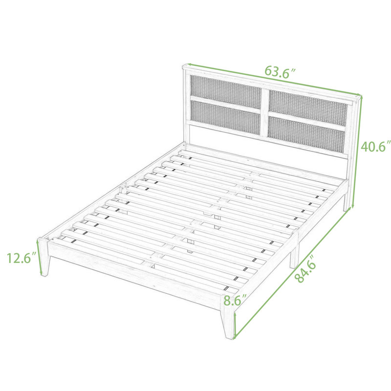 Grand lit plateforme en bois avec tête de lit en rotin