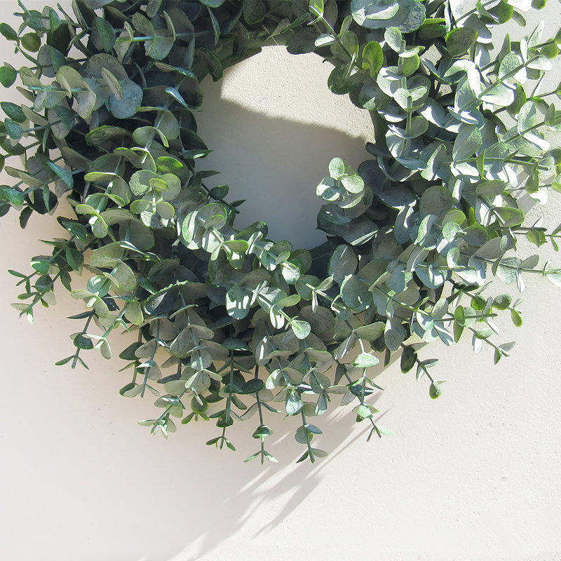 Couronne d'eucalyptus givré artificiel, H 12 po x l 12 po x P 3,25 po